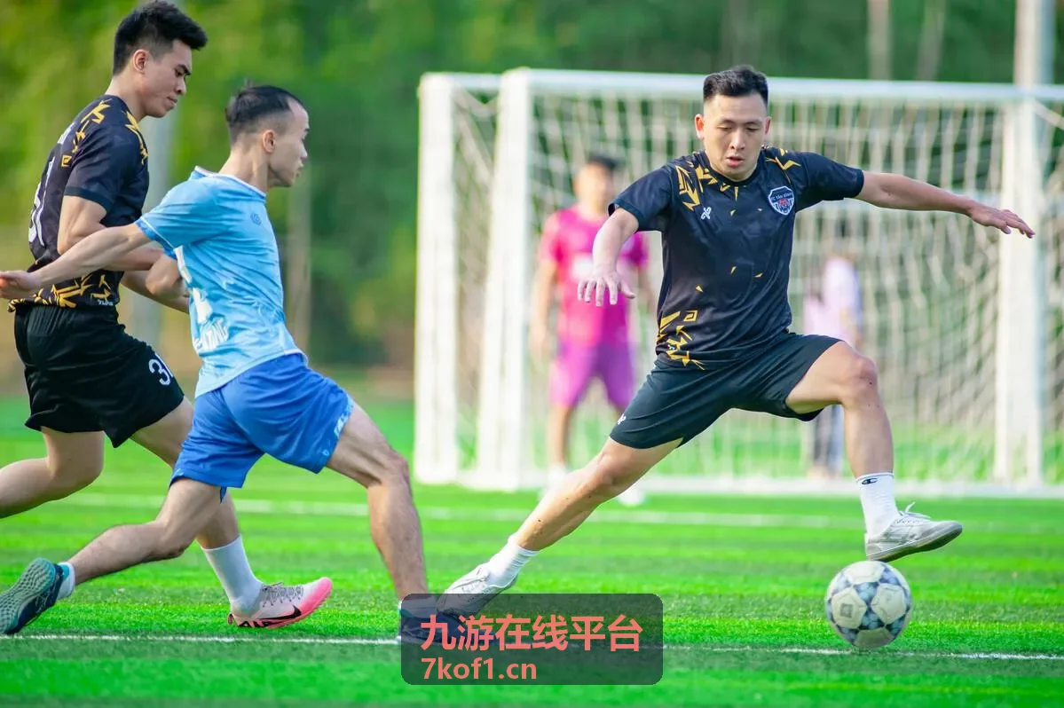 九游在线平台文章配图：手游开服与玩法内容